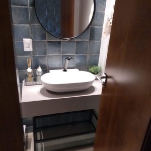 Caixa vidro e ferro decorativa