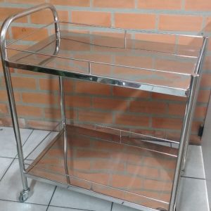 Carrinhos de inox